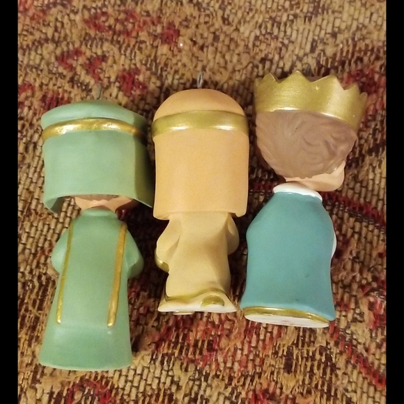 Hallmark Gifts We Bring Mary's Angels - Picture 16 of 16